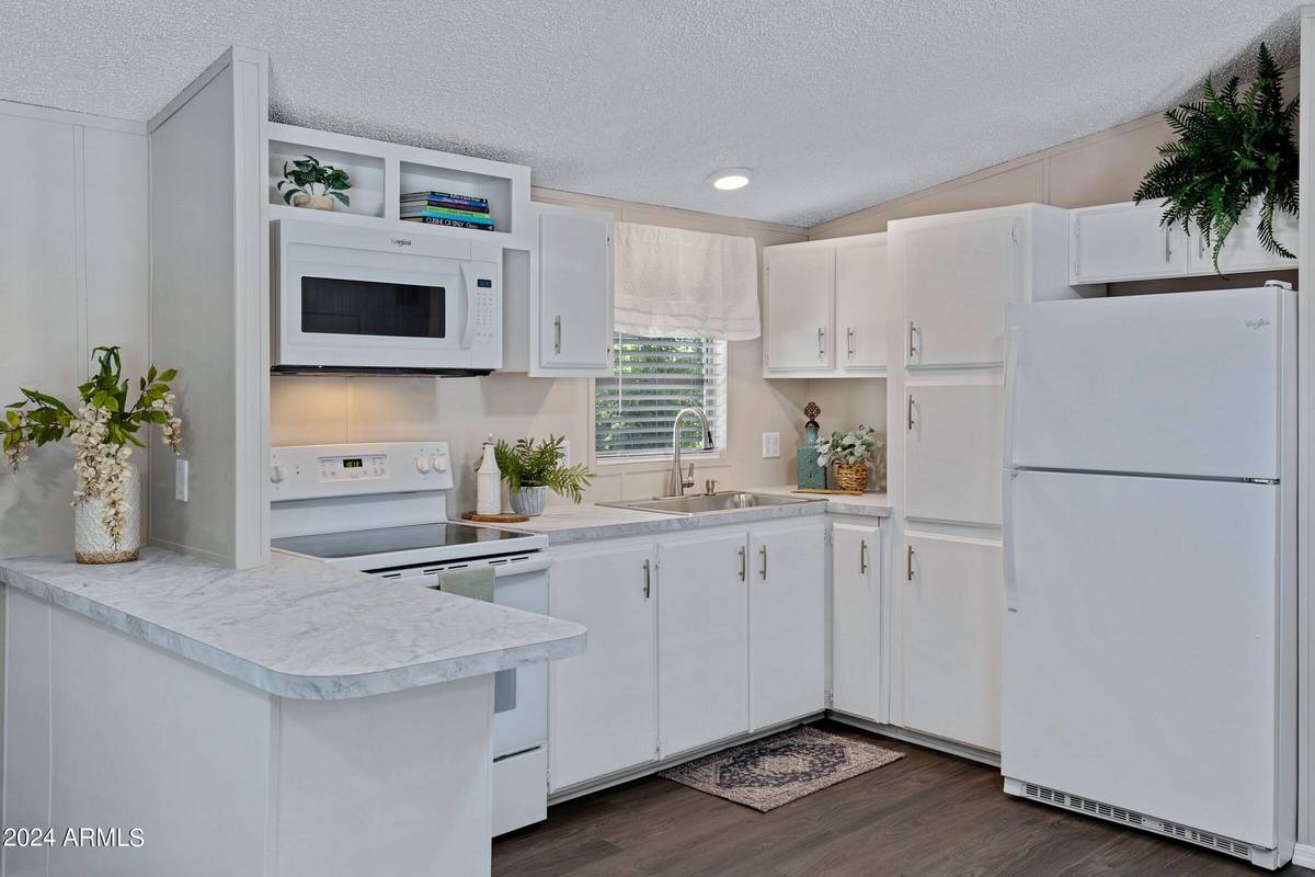 Mesa, AZ 85208,652 S Ellsworth Road #195