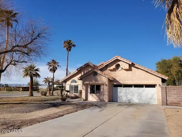 2001 E HAMMER Lane, Fort Mohave, AZ 86426