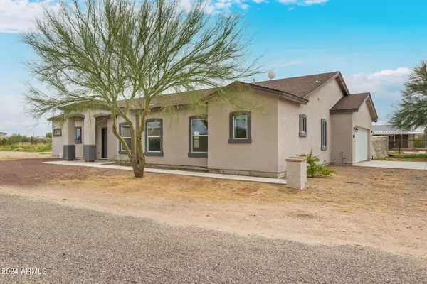 8667 N PALO VERDE Road Florence, AZ 85132