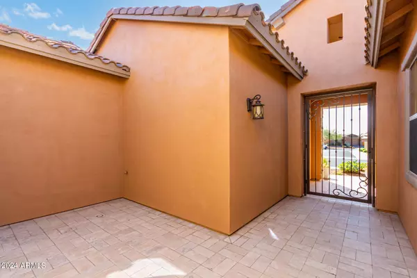 Cave Creek, AZ 85331,5324 E BARWICK Drive