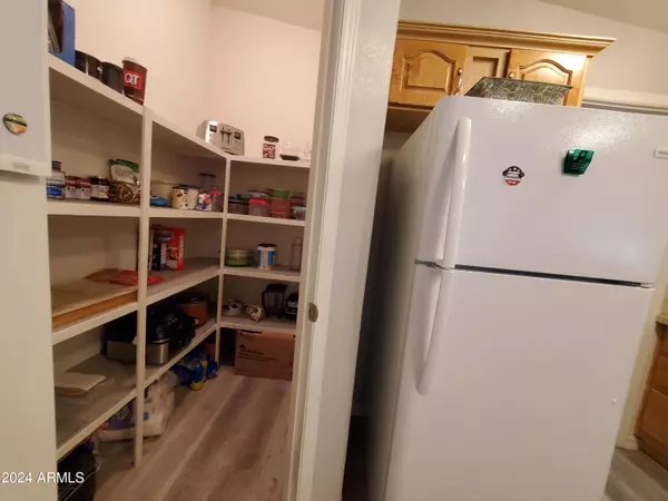 Phoenix, AZ 85050,3901 E PINNACLE PEAK Road #298