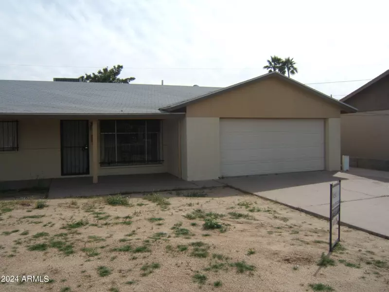 2429 W DAHLIA Drive, Phoenix, AZ 85029