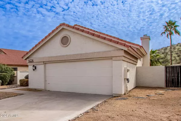 Phoenix, AZ 85044,14224 S CHOLLA CANYON Drive