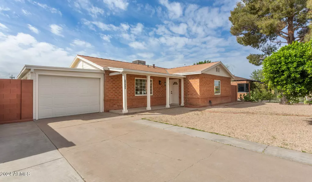 1933 W FLOWER Street, Phoenix, AZ 85015