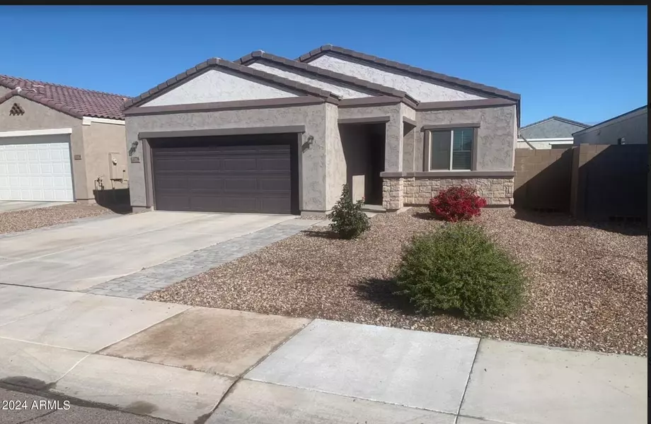 12736 W MIDWAY Avenue, Glendale, AZ 85307