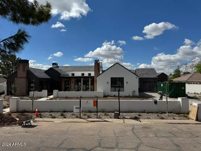 Phoenix, AZ 85018,4715 E CALLE DEL MEDIO --