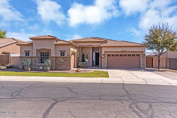 2938 N PRESCIDIO Avenue, Casa Grande, AZ 85122