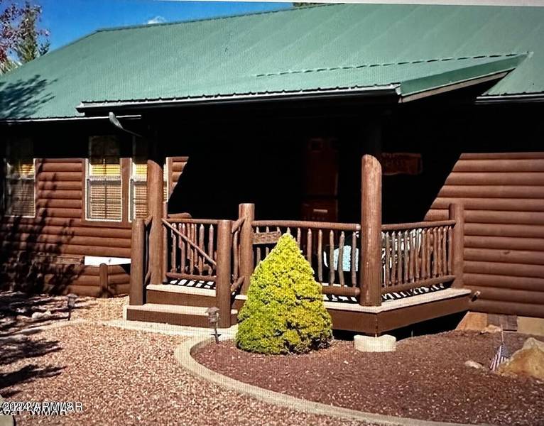 2655 PALOMINO Trail, Overgaard, AZ 85933