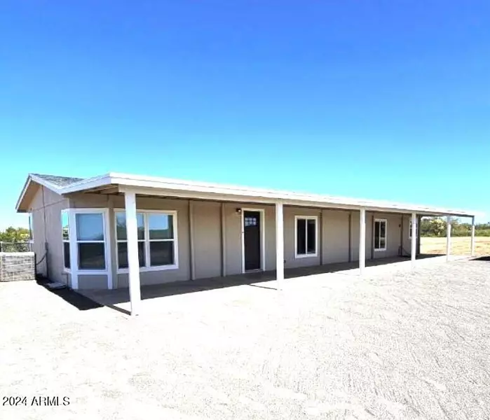 8675 N PAGE Road, Florence, AZ 85132