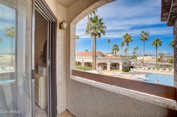 Peoria, AZ 85381,9151 W GREENWAY Road #201