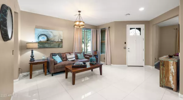 Phoenix, AZ 85087,3810 W LAPENNA Drive