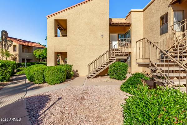 Scottsdale, AZ 85258,8787 E MOUNTAIN VIEW Road #2015