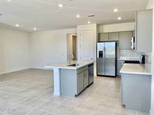 Surprise, AZ 85387,15546 W HACKAMORE Drive