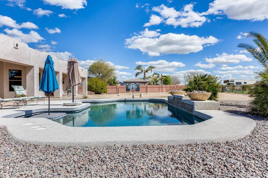 5147 E LONESOME DOVE Trail, San Tan Valley, AZ 85140