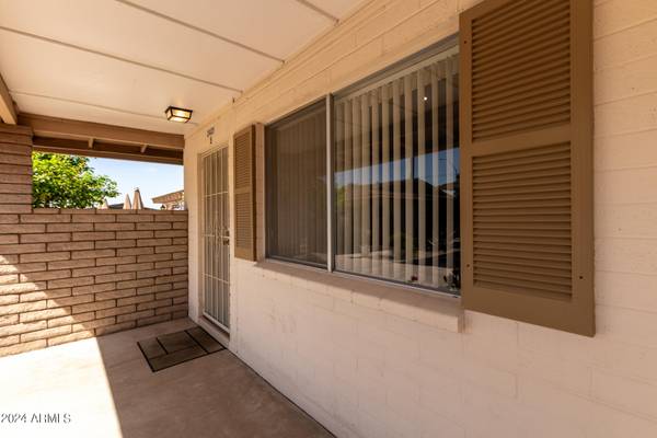 Mesa, AZ 85213,2428 E UNIVERSITY Drive #5