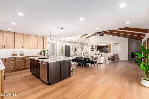 Scottsdale, AZ 85255,8312 E VISTA DE VALLE --