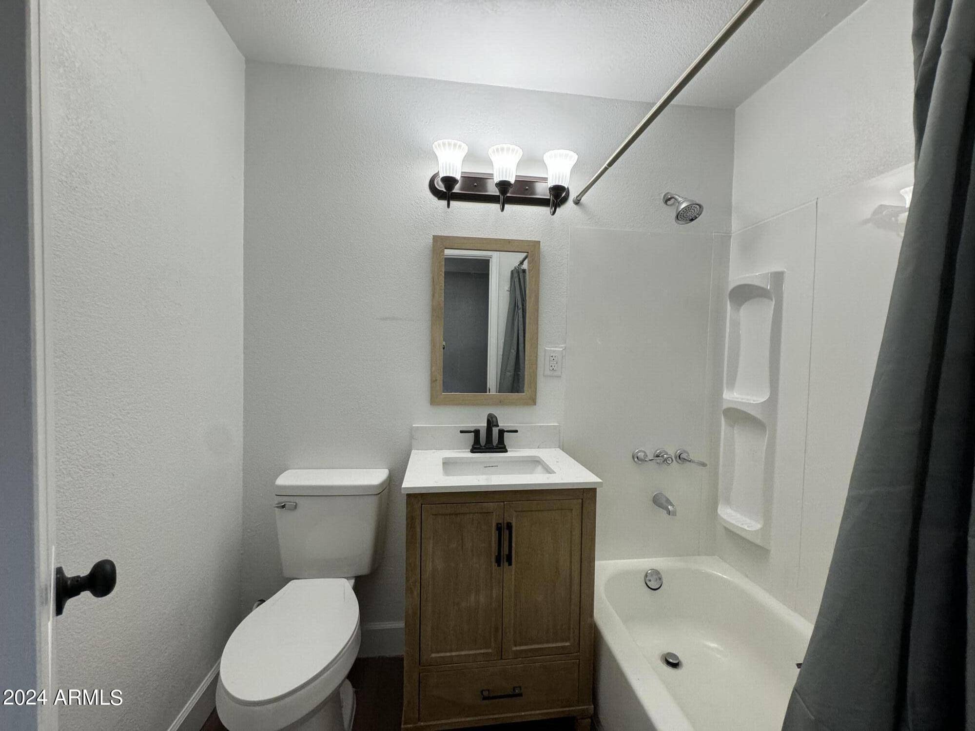 Phoenix, AZ 85019,4001 W ELM Street
