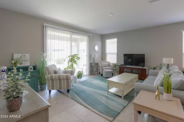 38157 W SAN ILDEFANSO Avenue, Maricopa, AZ 85138