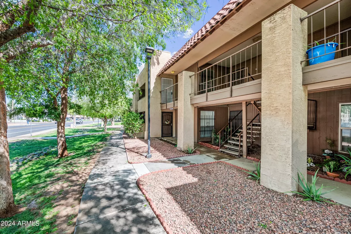 Glendale, AZ 85301,4608 W MARYLAND Avenue #208