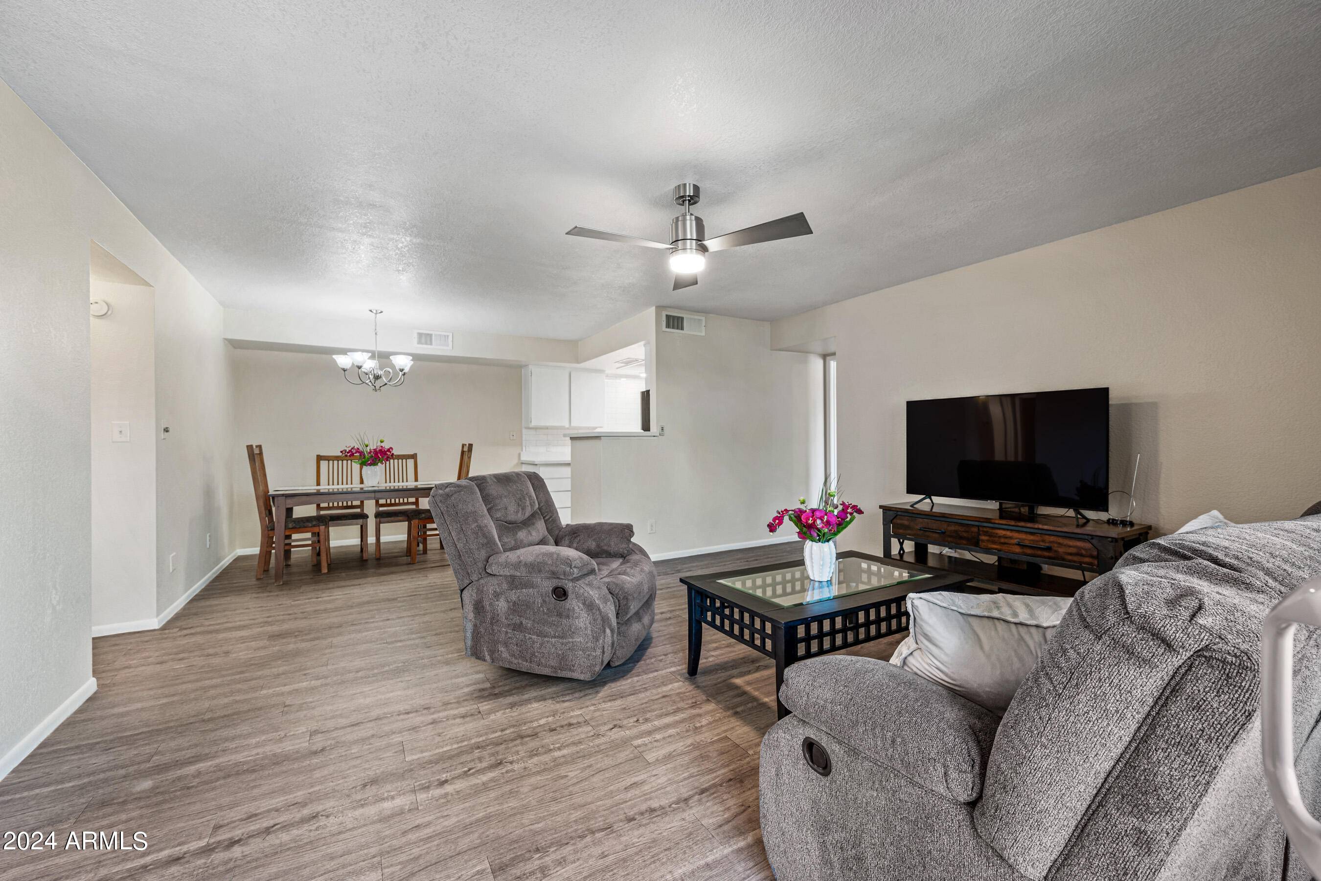 Glendale, AZ 85301,4608 W MARYLAND Avenue #202