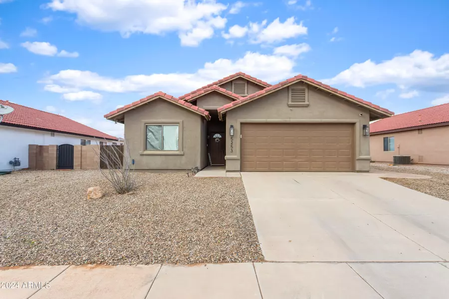 5253 ALMOSA Street, Sierra Vista, AZ 85635