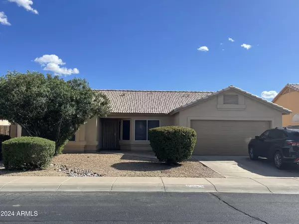 8211 W CITRUS Way, Glendale, AZ 85303