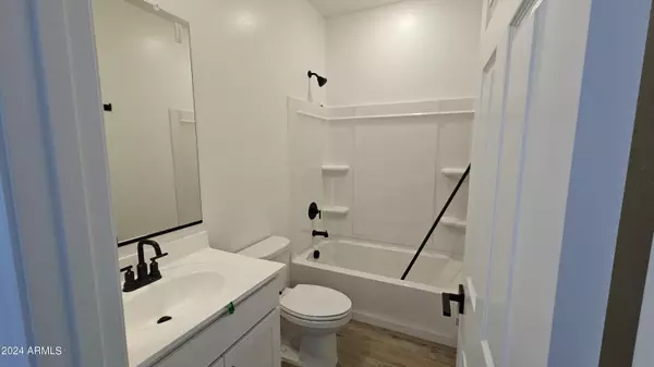 San Tan Valley, AZ 85140,1982 E LARIAT Avenue