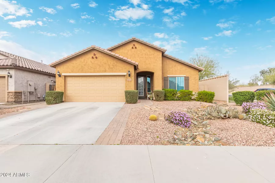 10806 W BRONCO Trail, Peoria, AZ 85383