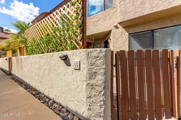 2040 S LONGMORE -- #15, Mesa, AZ 85202