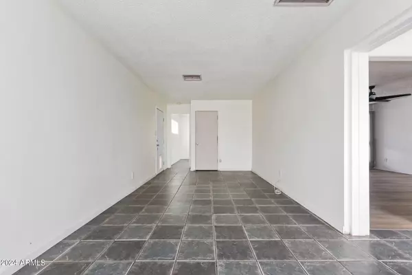 Phoenix, AZ 85008,1712 N 46TH Place