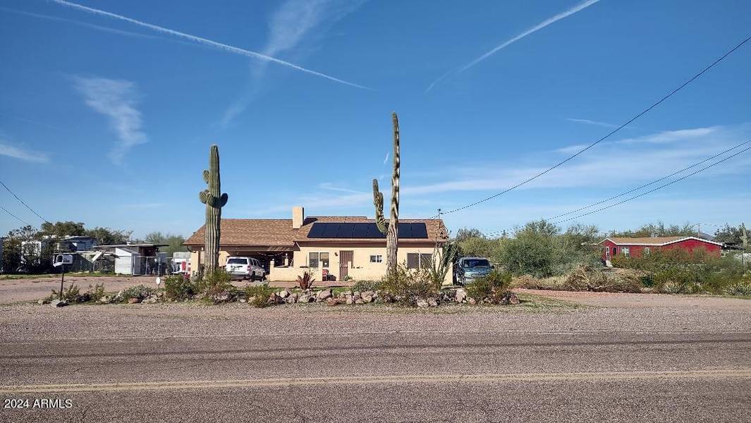 578 N CORTEZ Road, Apache Junction, AZ 85119