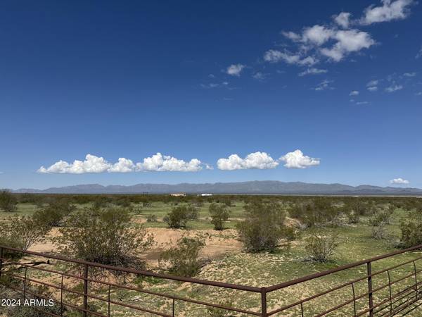 Aguila, AZ 85320,0 N 529th Ave Parcel 3 -- #-