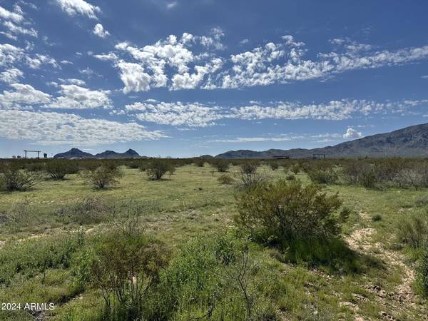 0 N 529th Ave Parcel 3 -- #-, Aguila, AZ 85320