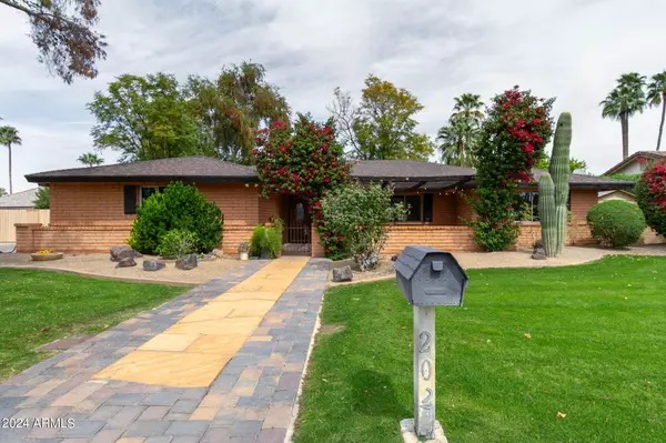 202 W SONOMA Drive,  Litchfield Park,  AZ 85340