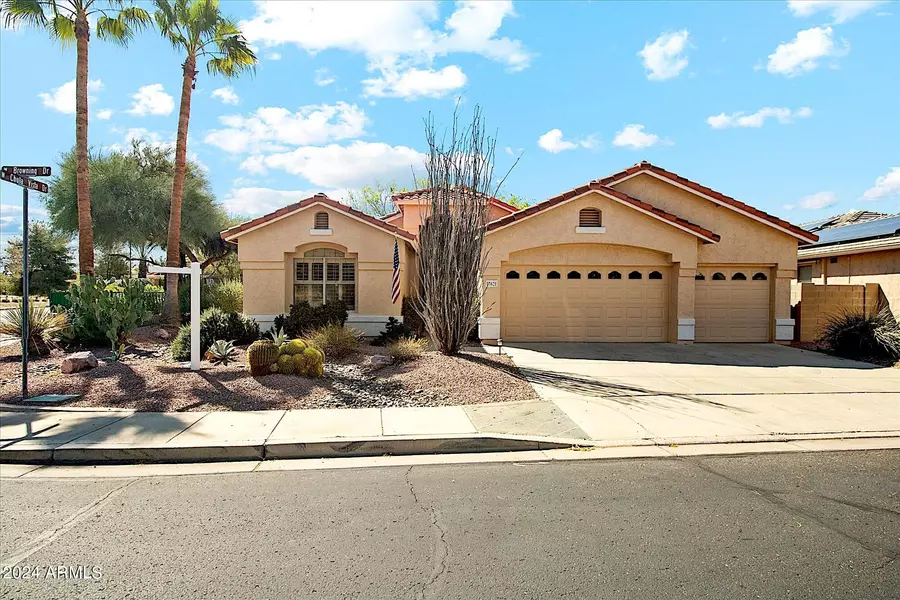 17621 W BROWNING Drive, Surprise, AZ 85374