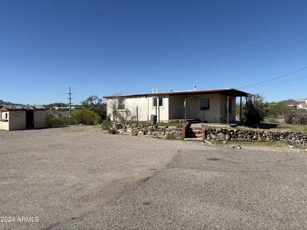 Wickenburg, AZ 85390,509 W EL TECALOTE Drive