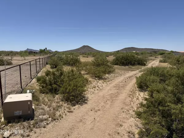 Wickenburg, AZ 85390,0 W Luray Road #-