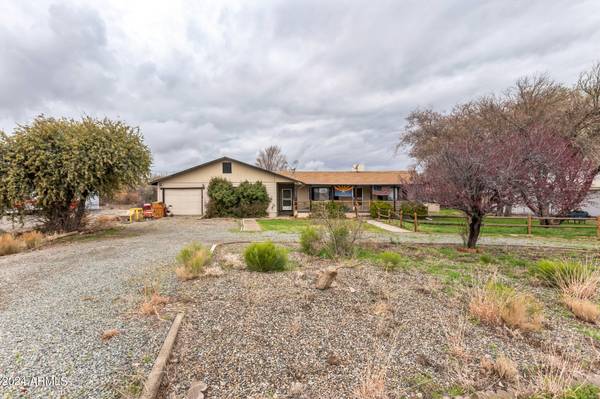 Mayer, AZ 86333,17347 E APRICOT Lane