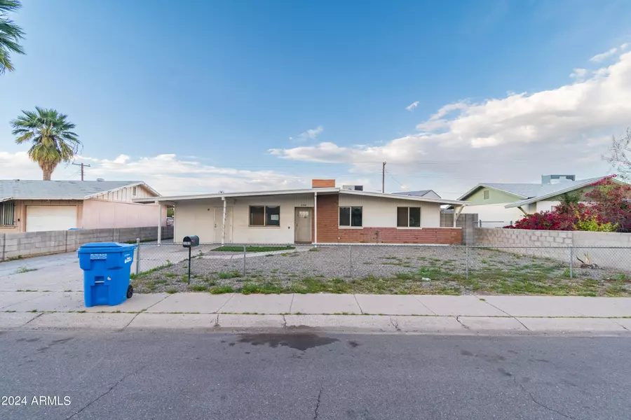 2302 E WIER Avenue, Phoenix, AZ 85040