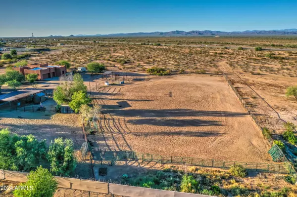 0 W Hunter Drive #-, Wittmann, AZ 85361
