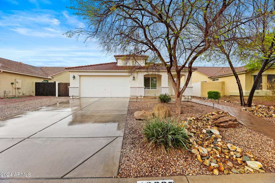 40067 N ZAMPINO Street, San Tan Valley, AZ 85140