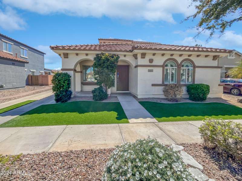 875 E WATERVIEW Place, Chandler, AZ 85249