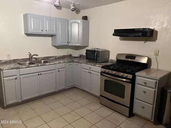 Gila Bend, AZ 85337,103 S Main Street