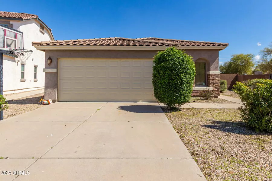 39605 N ZAMPINO Street, San Tan Valley, AZ 85140