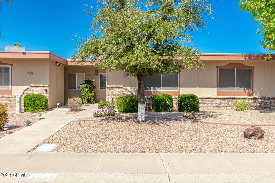 10888 W EMERALD Drive, Sun City, AZ 85351