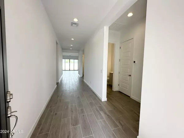 Mesa, AZ 85212,6047 S ADELLE Avenue