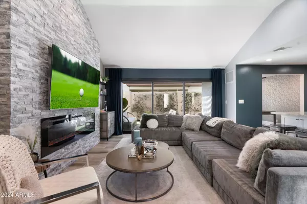 Scottsdale, AZ 85258,8757 E VIA DE LA LUNA --