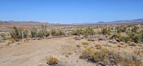 Kingman, AZ 86401,E Pipeline Road #-