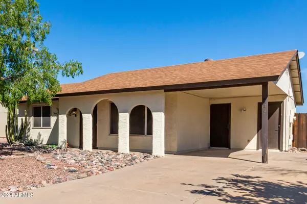 2326 W PORTOBELLO Avenue, Mesa, AZ 85202