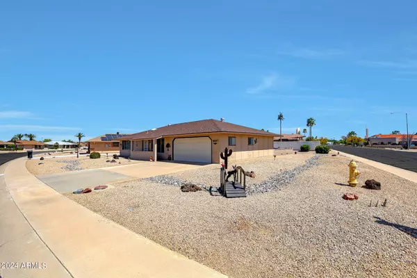 19437 N SOMBRERO Circle, Sun City, AZ 85373